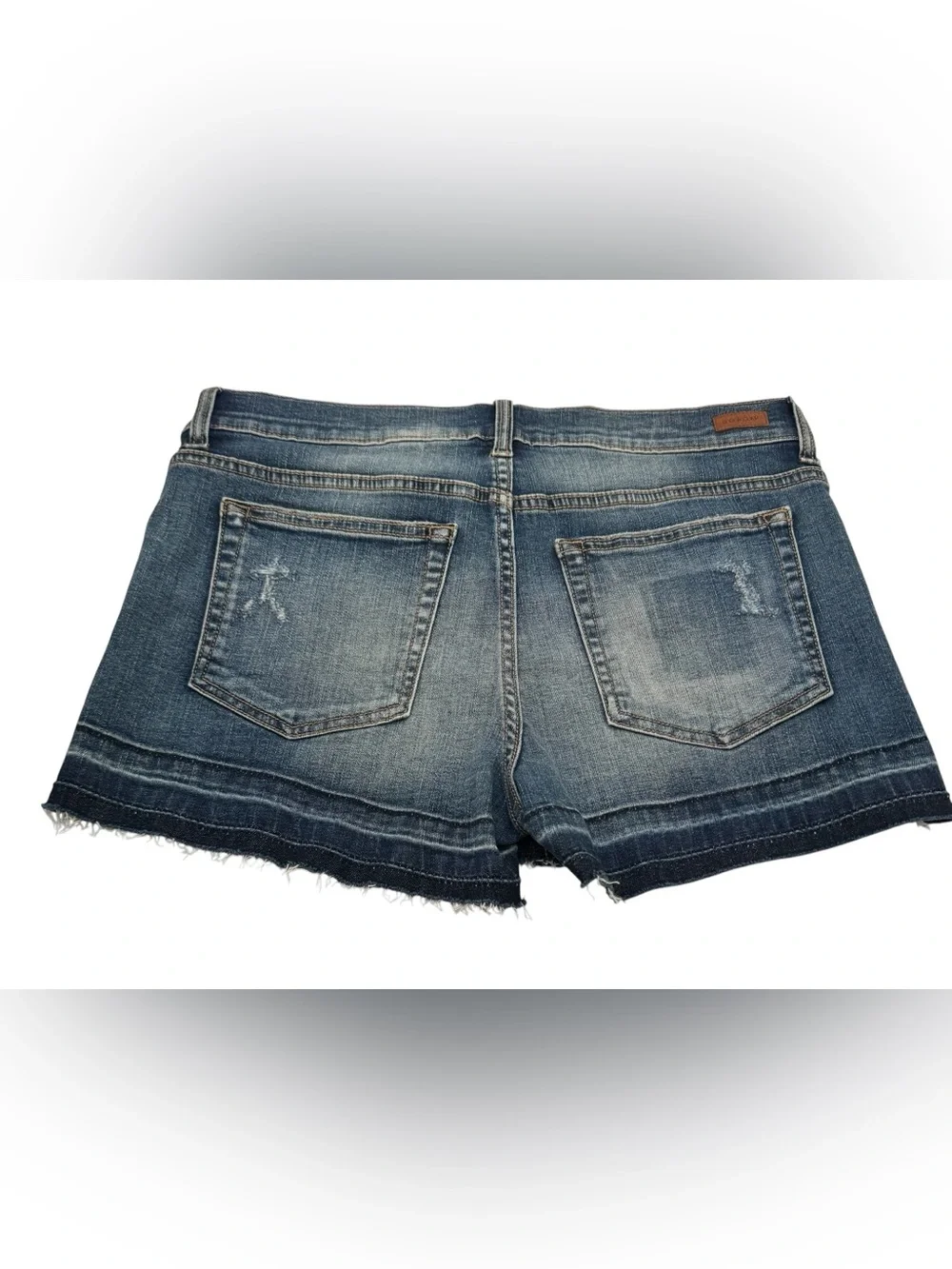 Sneak Peak Cut Off Distressed Mid Rise 9.5